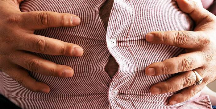 переедание, большой живот