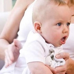 ребенку тяжело дышать