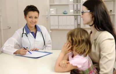 ребенок на приеме у врача
