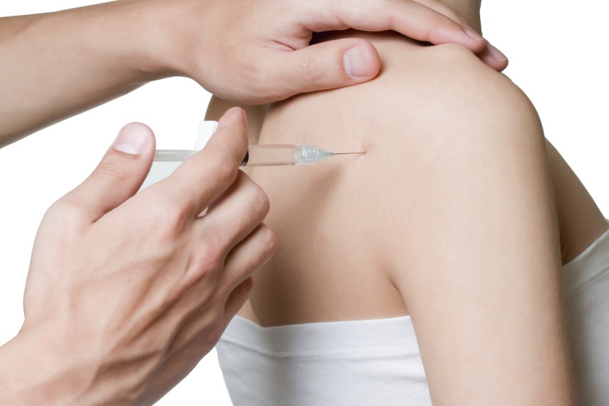 укол под лопатку